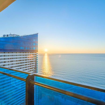 Panorama Sea View Central City Batumi & Aparthotel Exterior photo
