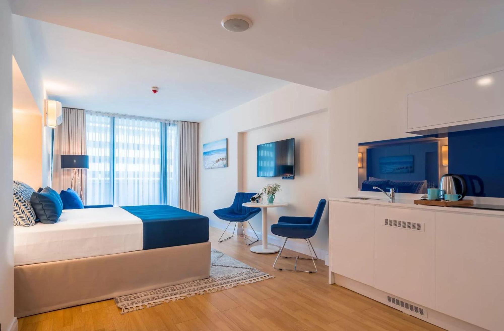 Panorama Sea View Central City Batumi & Aparthotel Exterior photo
